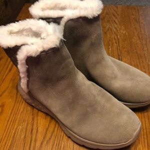 Sketchers boot. Size 9.5